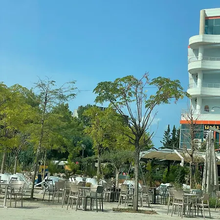 Gold Pearl Apartment *